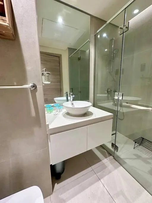 Lujo Dubai Marina Apartment