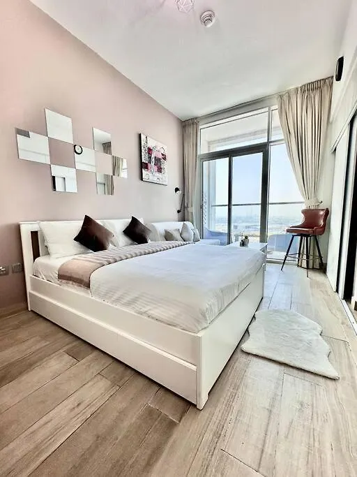 Lujo Dubai Marina Apartment