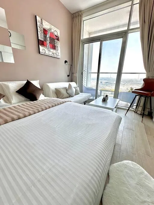 Lujo Dubai Marina Apartment