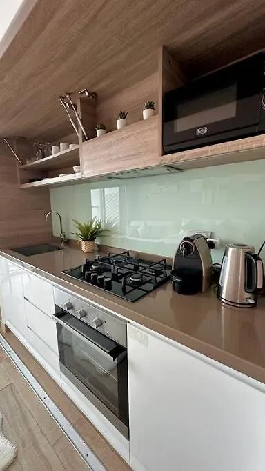 Lujo Dubai Marina Apartment
